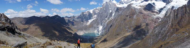 Uitzicht op gletsjermeer - Peru - Cordillera Huayhuash - hiking