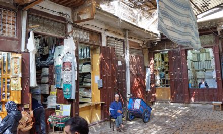 Stadswandeling van Bab Boujeloud naar Bab Rcif in Fez