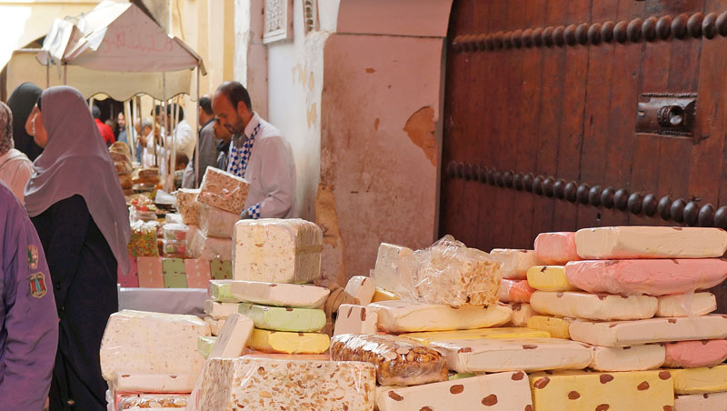 Zoet en plakkerig noga in Fez